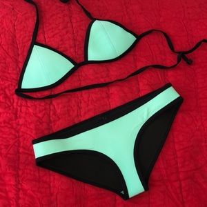 Triangl Bikini